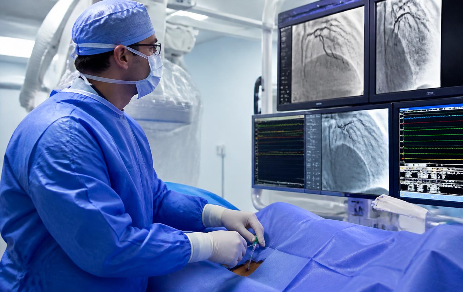 Interventional cardiology procedure in a catheterisation laboratory